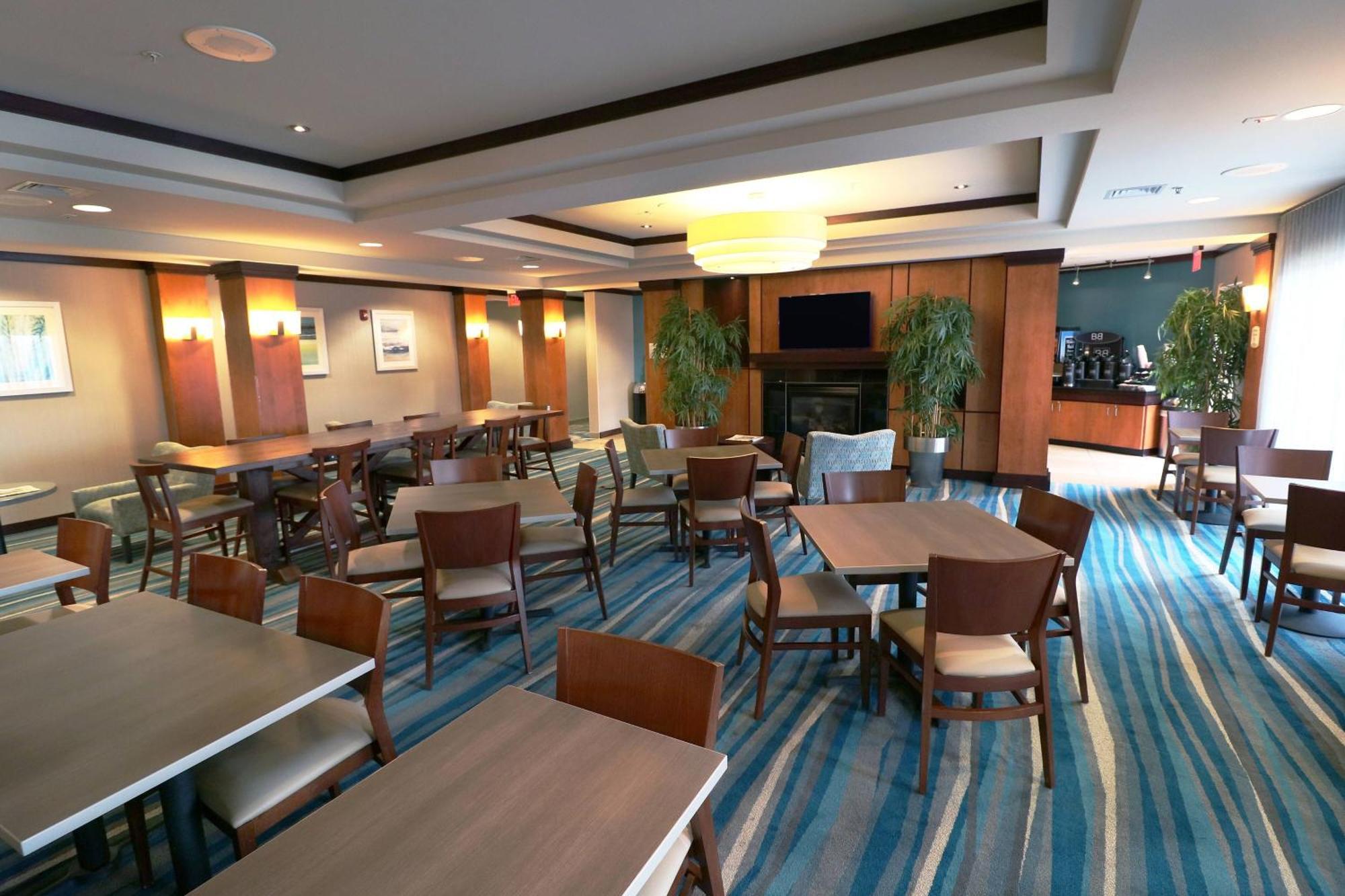 Fairfield Inn & Suites Des Moines Airport מראה חיצוני תמונה