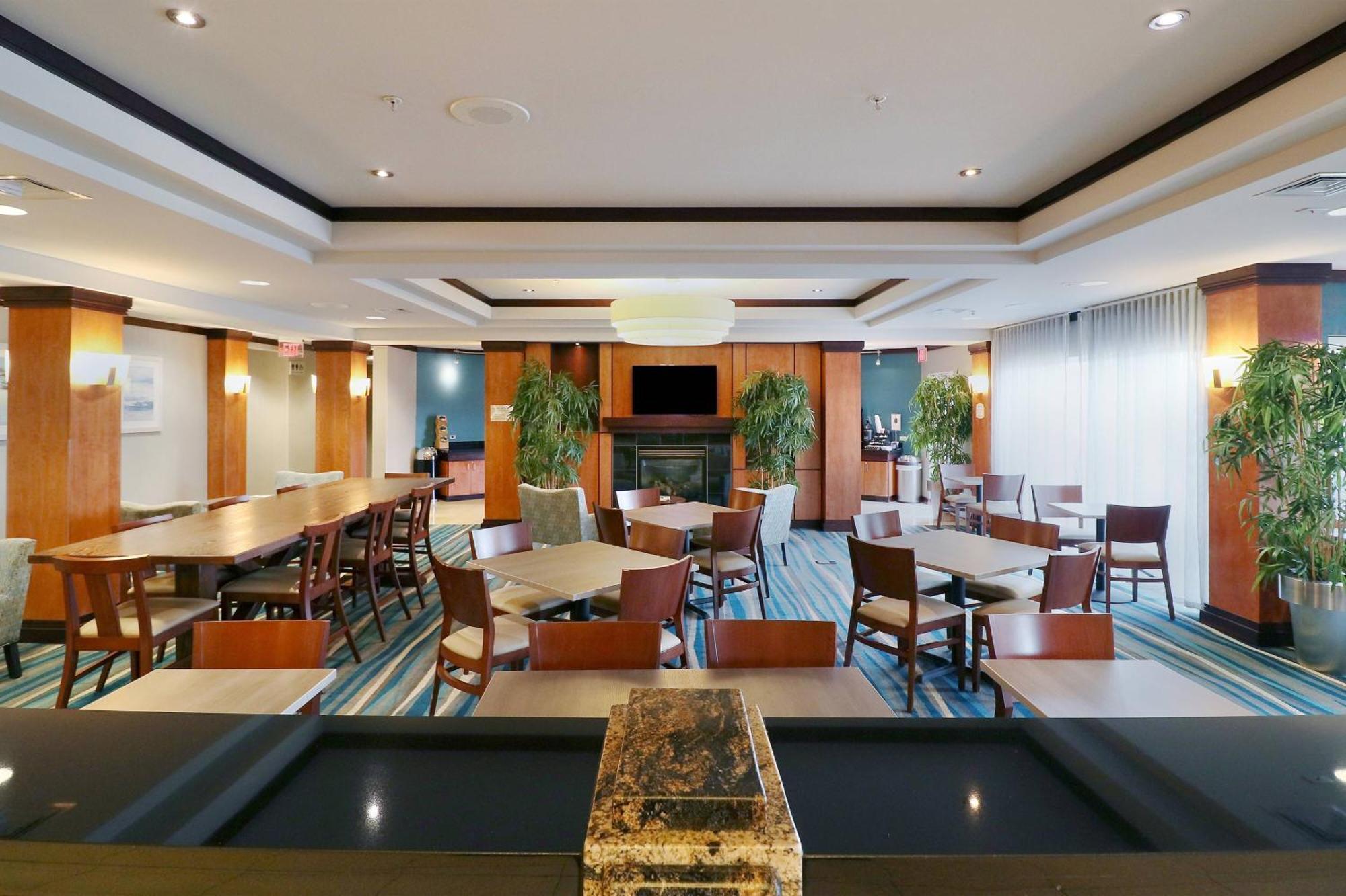 Fairfield Inn & Suites Des Moines Airport מראה חיצוני תמונה